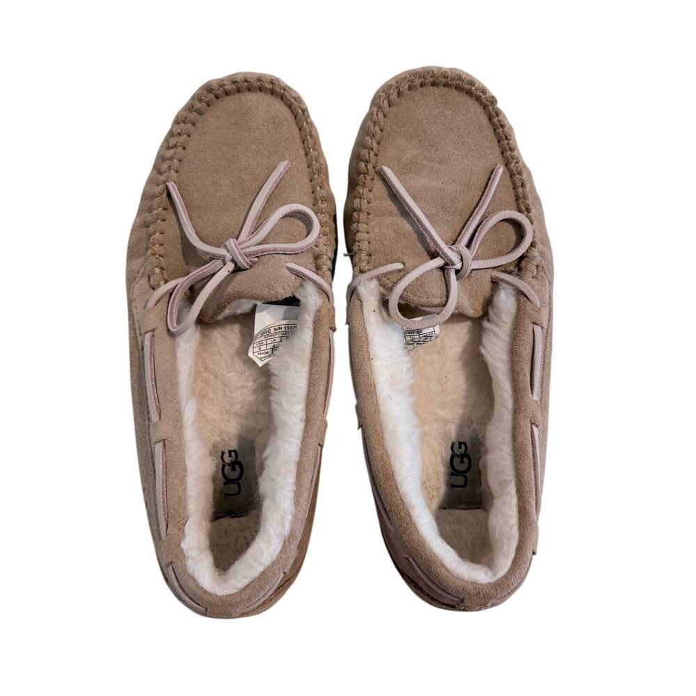 UGG Dakota Moccasin Slippers Women's Size 6